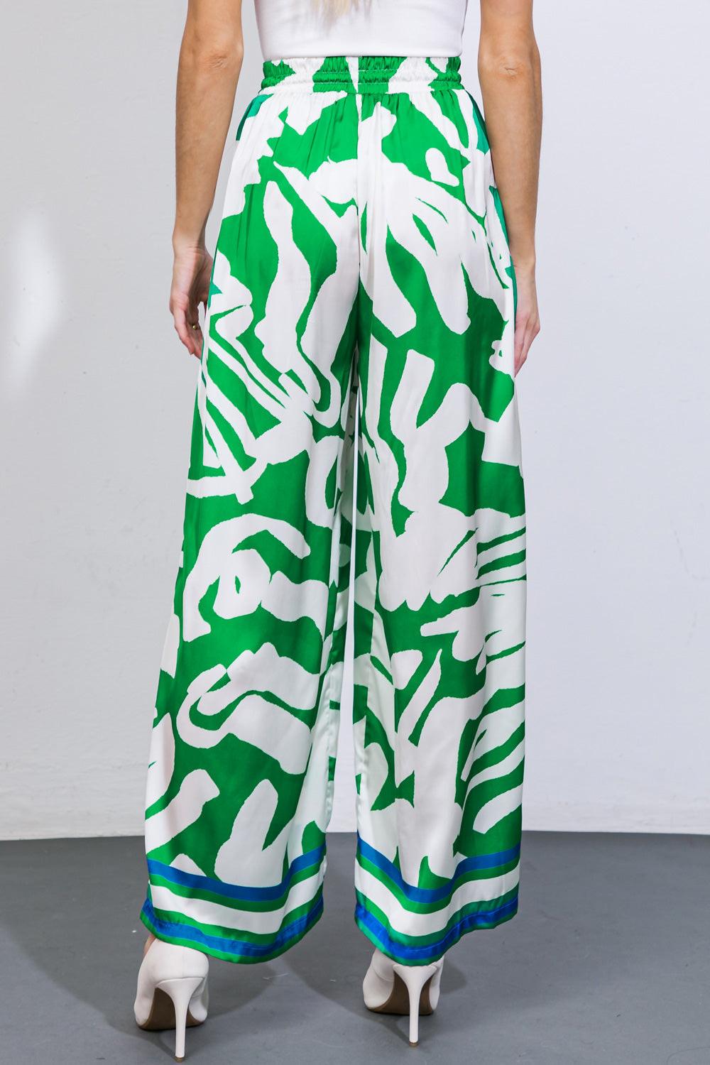 THE KEY TO CHIC WOVEN SATIN PANTS.