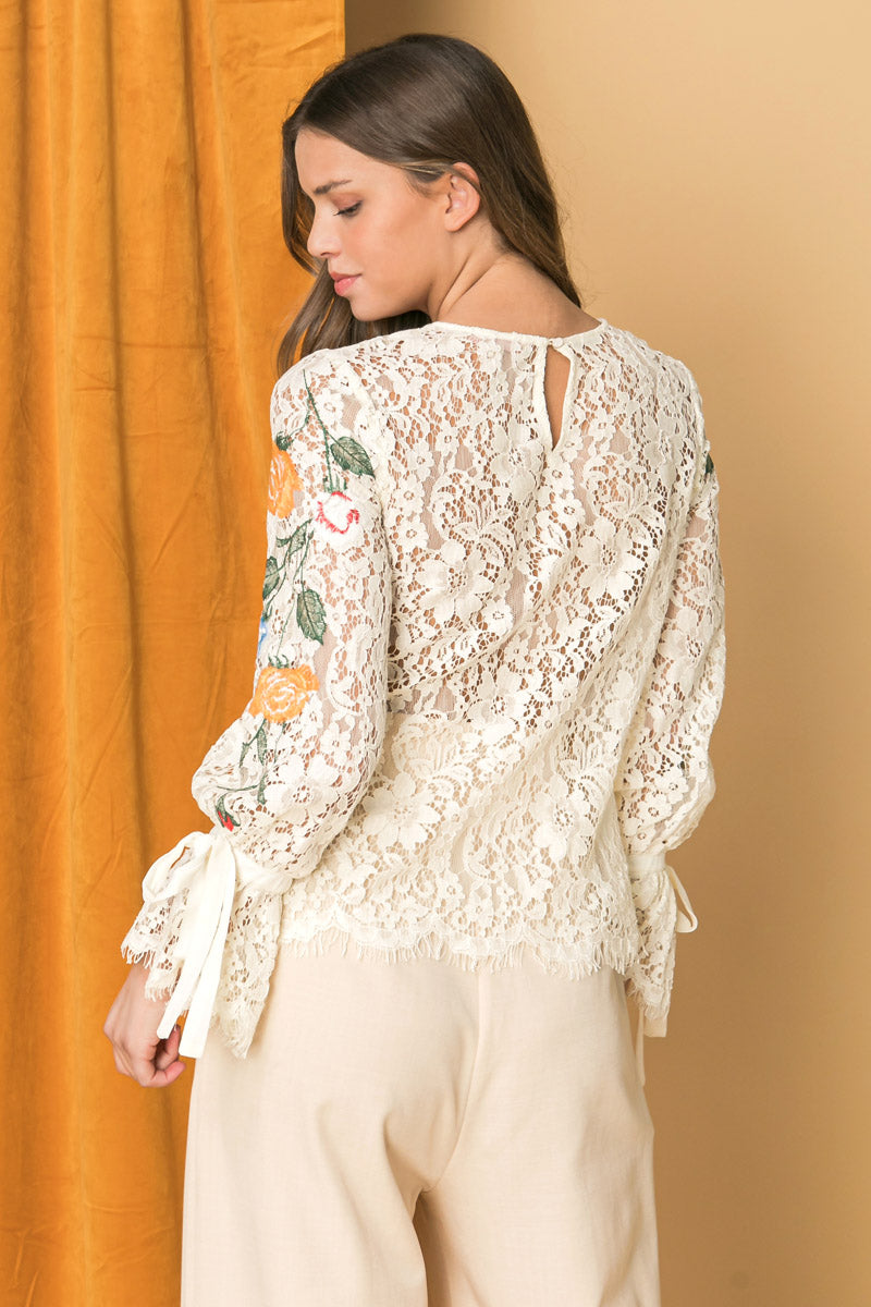 EMBROIDERED LACE TOP