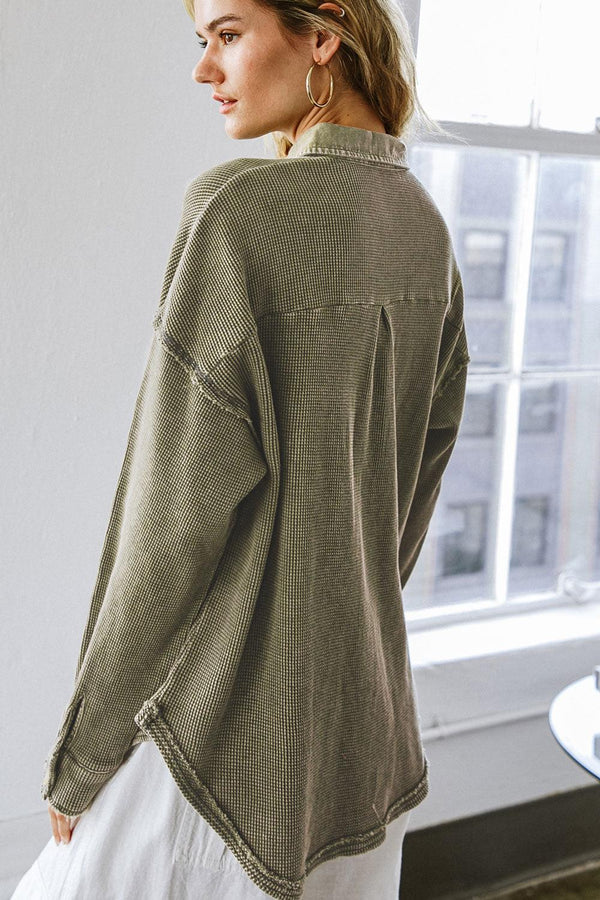 A CHILL MOMENT KNIT TOP.