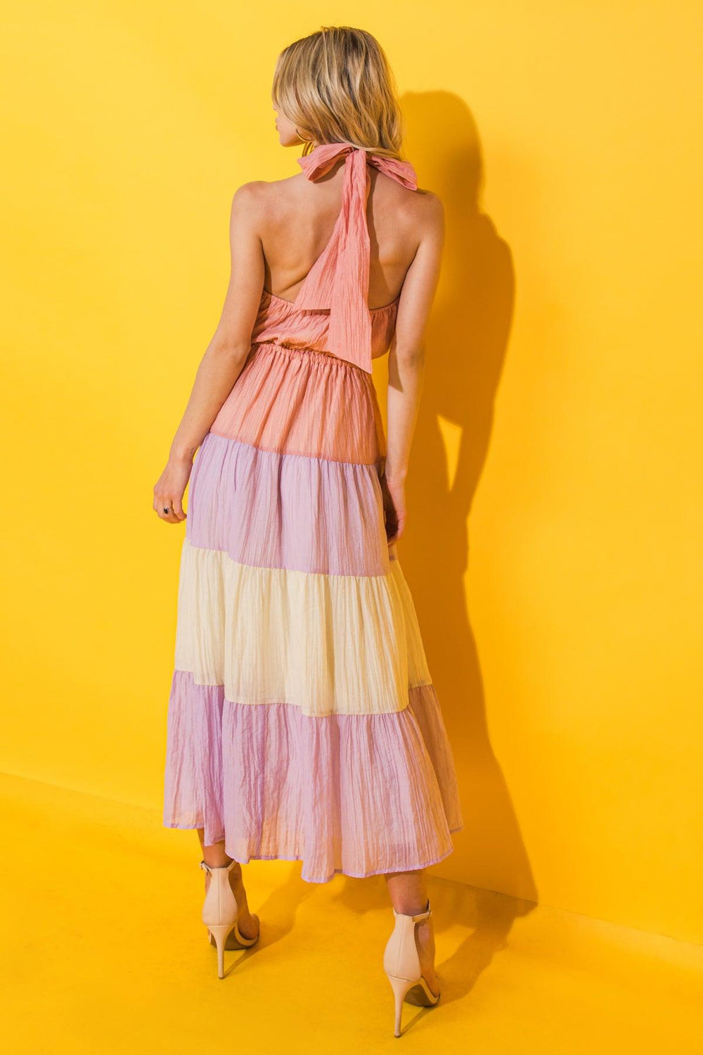 TOTALLY CHARMING WOVEN MIDI DRESS.