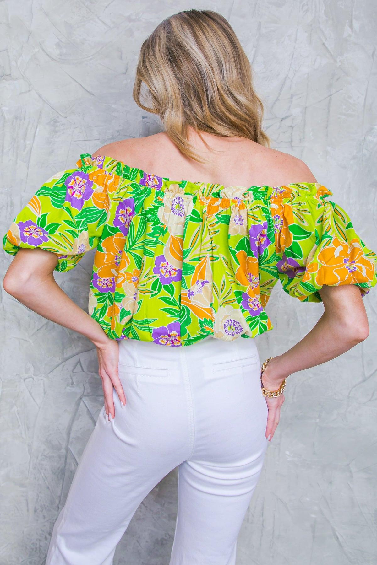 SIGNATURE AESTHETIC WOVEN TOP.