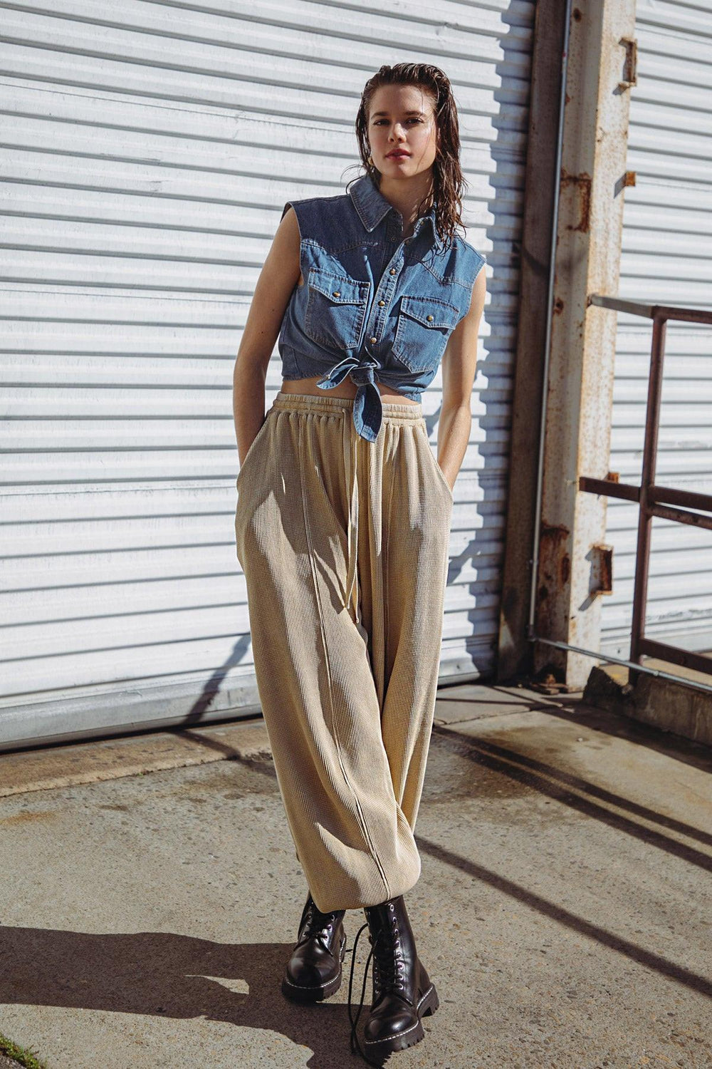 A CHILL MOMENT JOGGER PANTS.