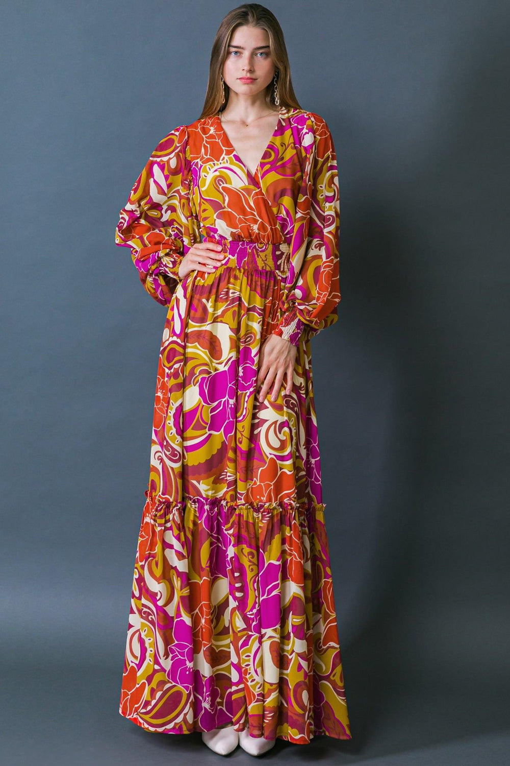 READY FOR THE SPOTLIGHT WOVEN MAXI DRESS.