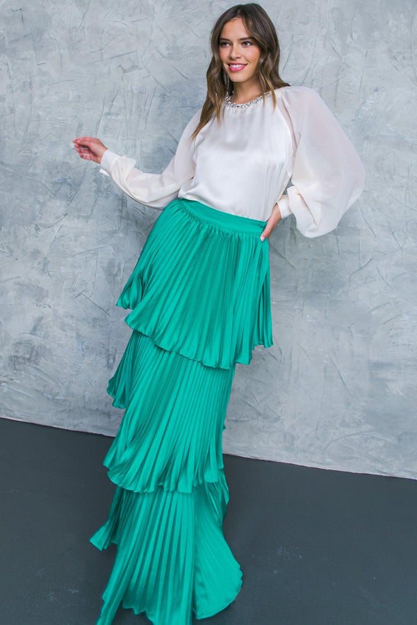IN LOVE WITH ME WOVEN SKIRT.