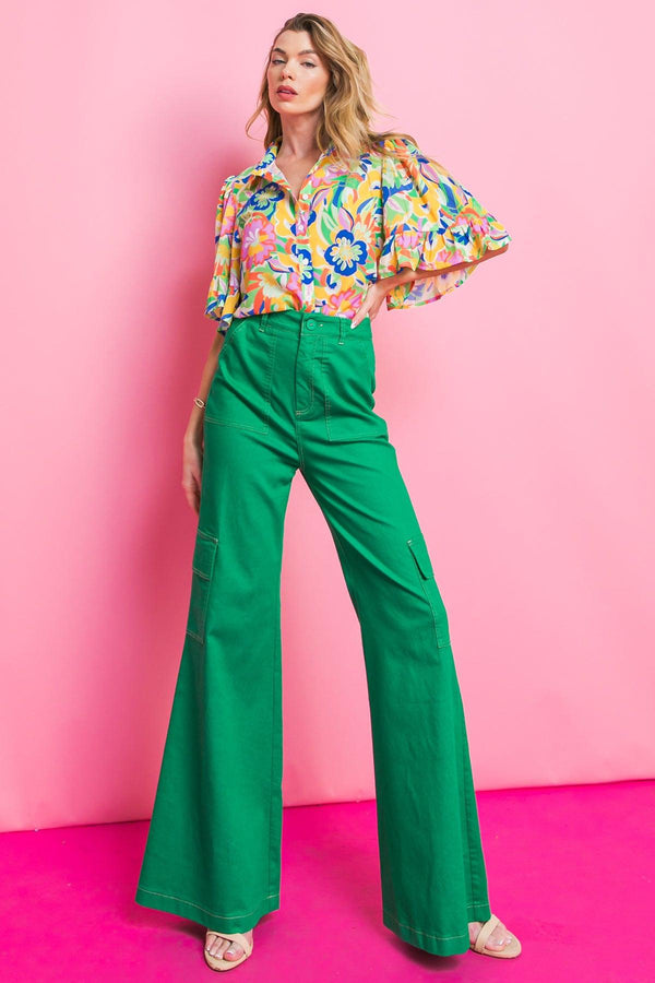 TAKE A WALK WITH ME WOVEN CARGO PANTS.