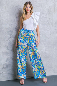 CRUISING THROUGH WOVEN PANTS.