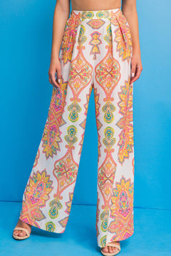 HAPPY EVER AFTER WOVEN PANTS.