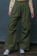 INCREDIBLE MOMENTS WOVEN CARGO PANTS.