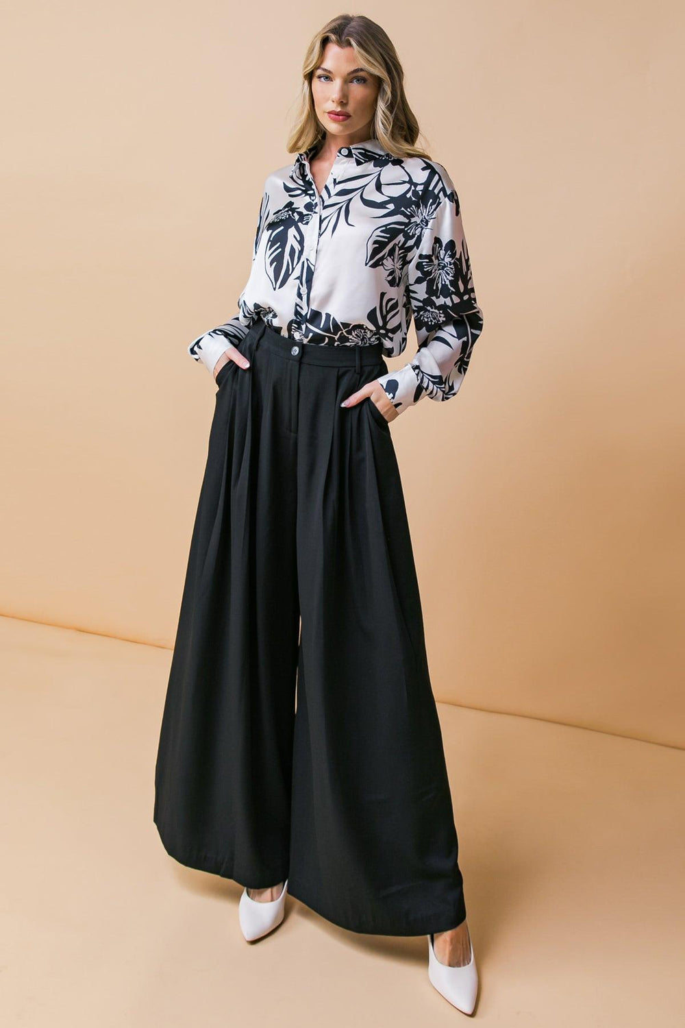 THROW IT BACK WOVEN PANTS.