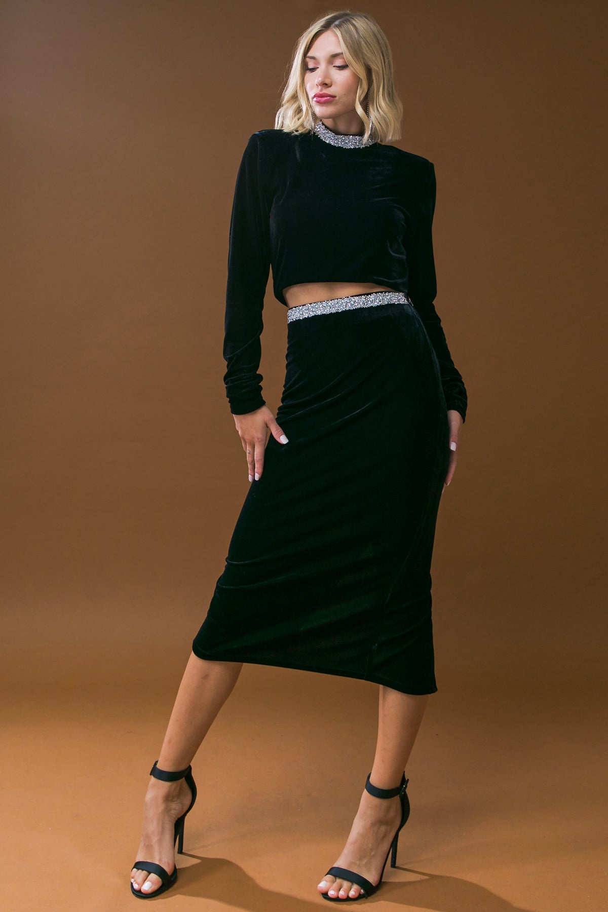 SO GET THIS VELVET TOP AND SKIRT