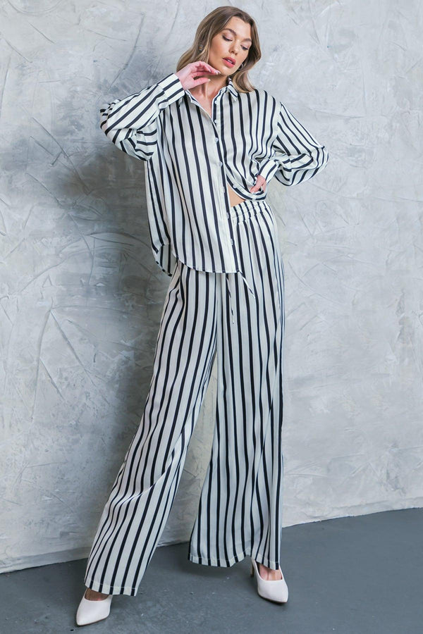 NOTHING TO REGRET SATIN WOVEN TOP.