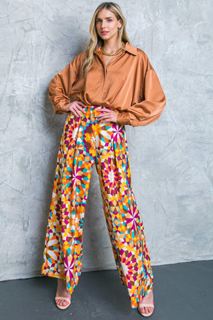 GRACEFUL MOVEMENTS WOVEN TOP.