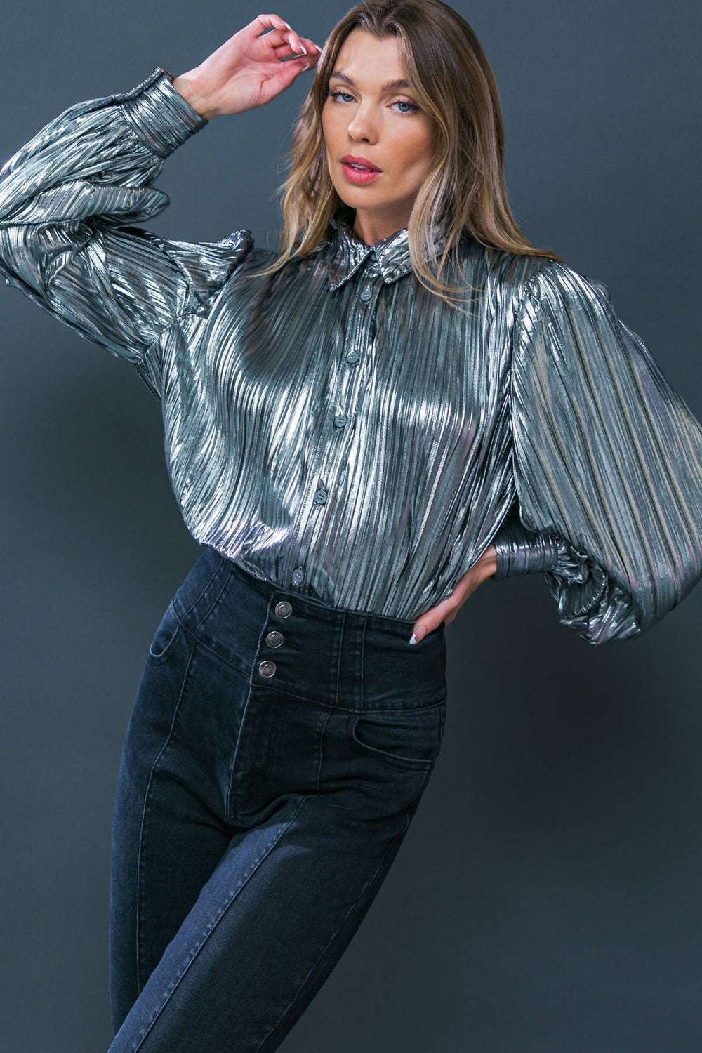 RUNWAY TREND FOILED TOP.