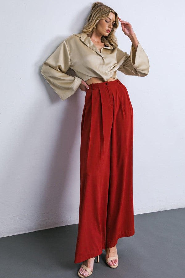 POWERFUL CHARM WOVEN SATIN TOP.