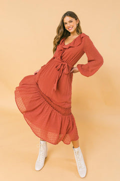 SHE'S THE CENTER OF ATTENTION MIDI DRESS.