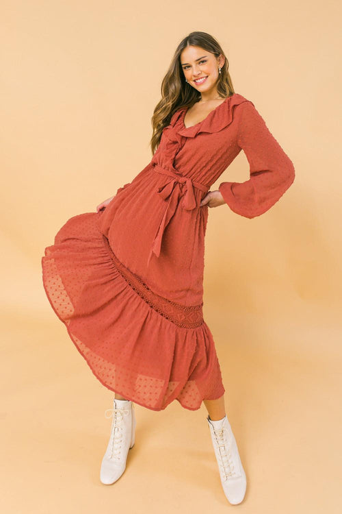 SHE'S THE CENTER OF ATTENTION MIDI DRESS.