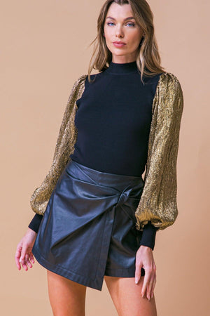 LOVELY ESSENCE SWEATER TOP.
