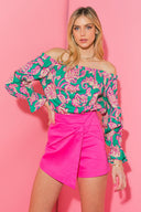 MEANT TO SHINE POPLIN TOP.