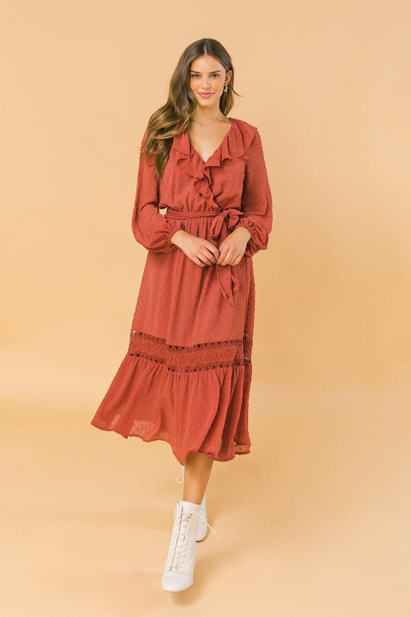 SHE'S THE CENTER OF ATTENTION MIDI DRESS.