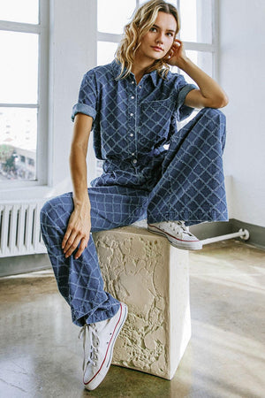IT'S A SECRET DENIM PANTS.