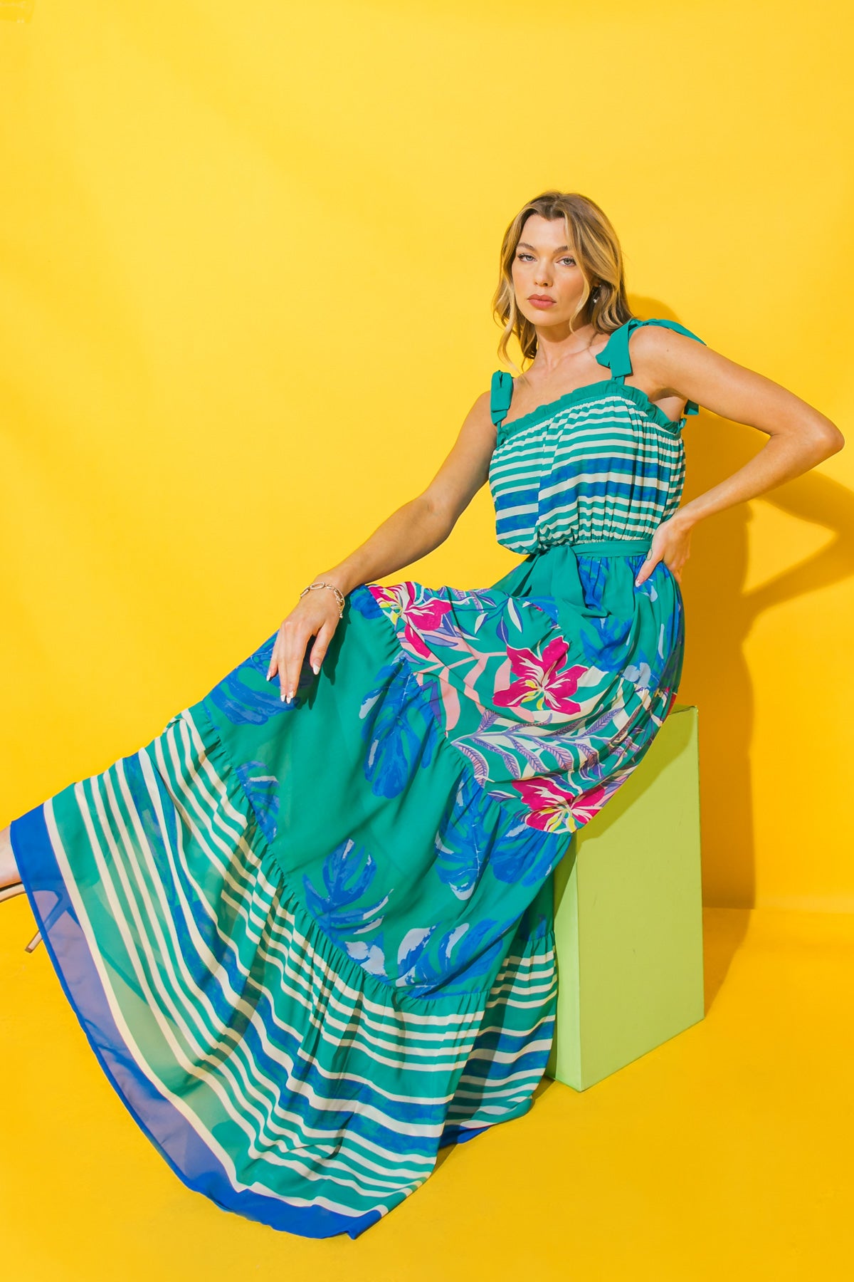 NIGHT HIGH TEA WOVEN MAXI DRESS
