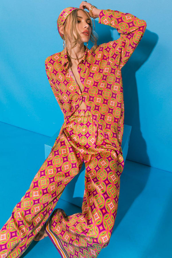 SHE'S BACK IN TOWN WOVEN PANTS.