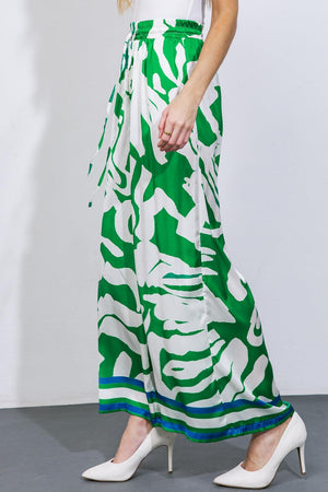 THE KEY TO CHIC WOVEN SATIN PANTS.