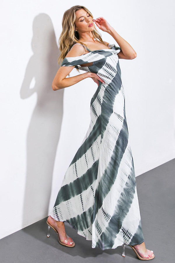 UNBREAKABLE LOVE WOVEN MAXI DRESS.