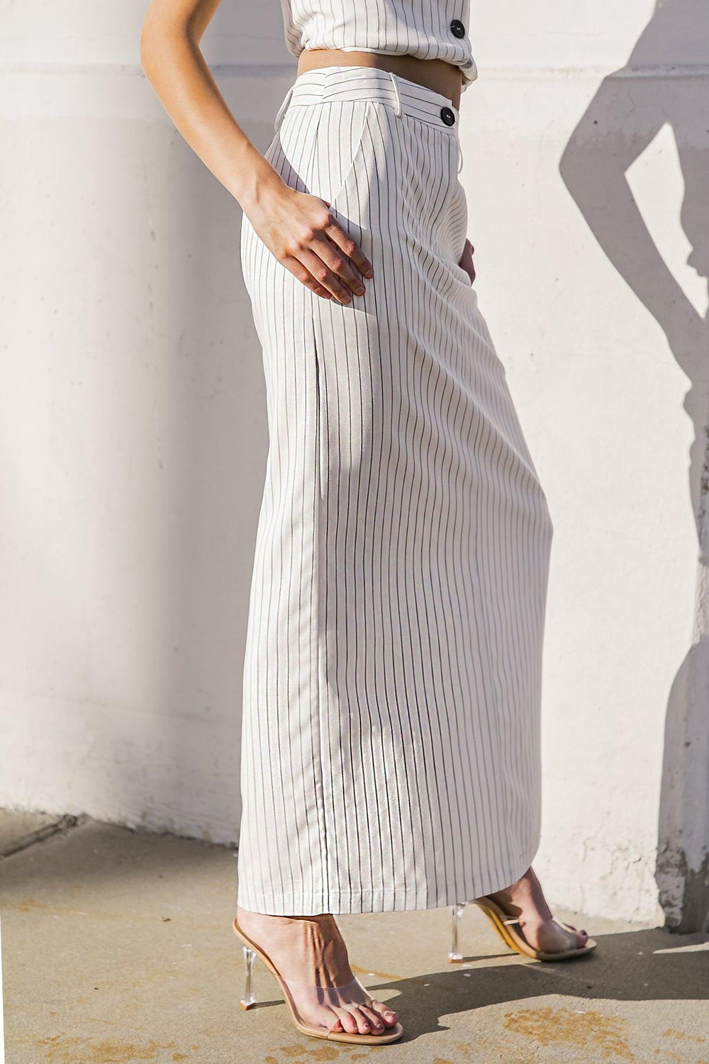 GET TO THE POINT WOVEN MIDI SKIRT.