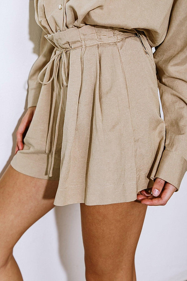 BETTER TO BE SWEET WOVEN SHORTS.