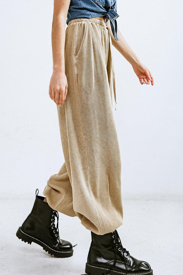 A CHILL MOMENT JOGGER PANTS.