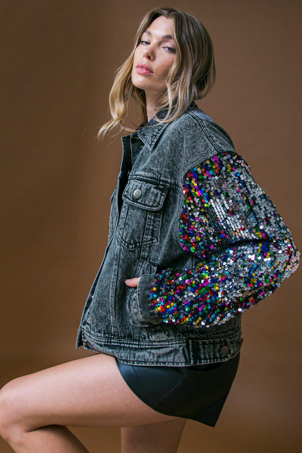 GOING THERE WASHED DENIM JACKET.