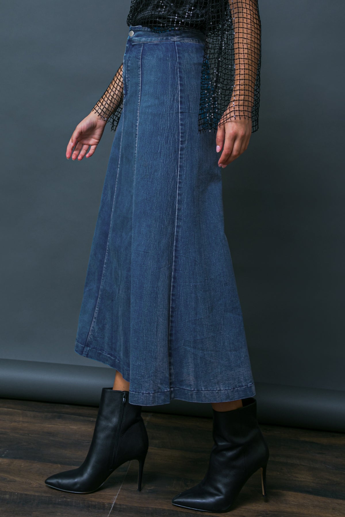 CHASING THAT FEELING DENIM SKIRT