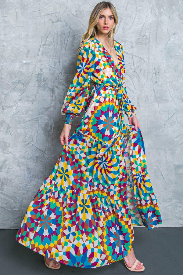 EVERYTHING I LOVE WOVEN MAXI DRESS.