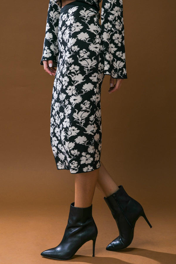A DAY TO REMEMBER SWEATER MIDI SKIRT.