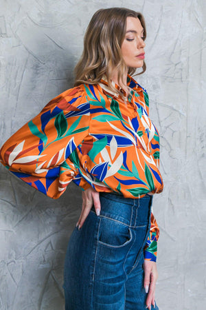 FEELS LIKE FALL WOVEN TOP.