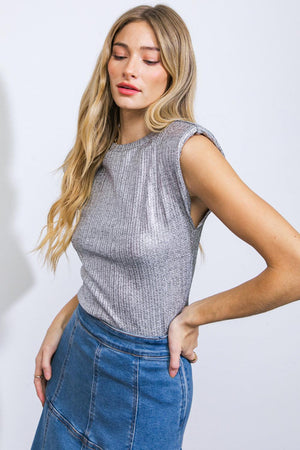 STYLE FILE RIBBED KNIT TOP.