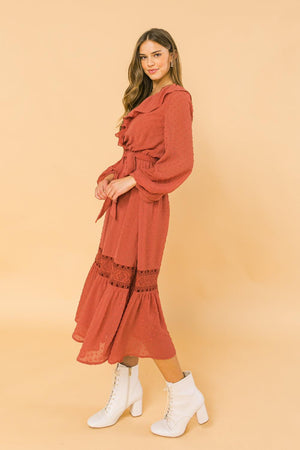 SHE'S THE CENTER OF ATTENTION MIDI DRESS.